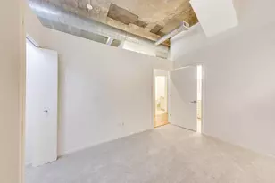 1070 W 15th St, Chicago, IL 60608 - Photo 21