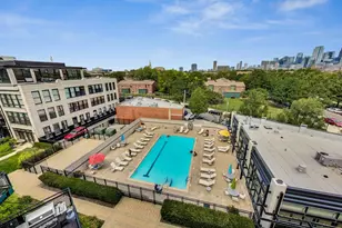 1070 W 15th St, Chicago, IL 60608 - Photo 33
