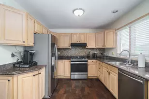 22021 Neptune Ln, Richton Park, IL 60471 - Photo 7