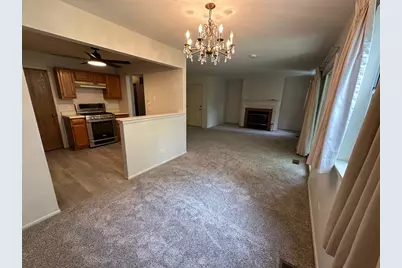 197 Camden Court #X1, Schaumburg, IL 60194 - Photo 5