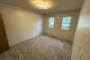 197 Camden Ct, Schaumburg, IL 60194 - Photo 17