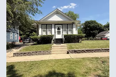 301 N May Street, Aurora, IL 60506 - Photo 1