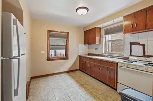 7338 W 57th St, Summit, IL 60501 - Photo 3