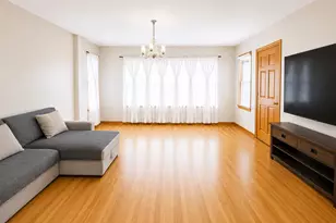 5433 W Melrose St, Chicago, IL 60641 - Photo 11