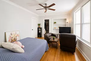 1635 W Morse Ave, Chicago, IL 60626 - Photo 3