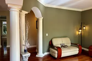 948 Lorie Ln, Lake Zurich, IL 60047 - Photo 3