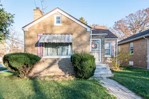 903 S McAlister Ave, Waukegan, IL 60085 - Photo 1
