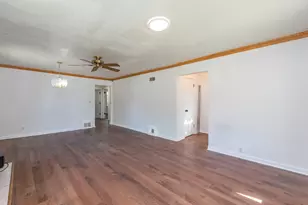 903 S McAlister Ave, Waukegan, IL 60085 - Photo 7