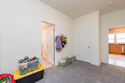2607 Gideon Avenue, Zion, IL 60099 - Photo 17