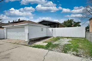 8107 W Irving Park Rd, Chicago, IL 60634 - Photo 37