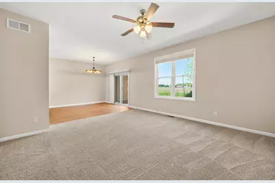 3705 Green Tree Lane, Dekalb, IL 60115 - Photo 7