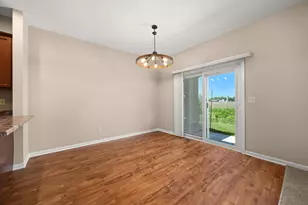 3705 Green Tree Ln, Dekalb, IL 60115 - Photo 11