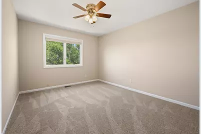 3705 Green Tree Lane, Dekalb, IL 60115 - Photo 27