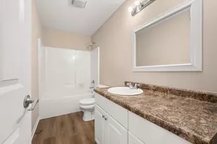 3705 Green Tree Ln, Dekalb, IL 60115 - Photo 29