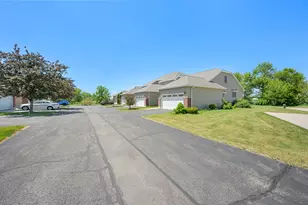 3705 Green Tree Ln, Dekalb, IL 60115 - Photo 39