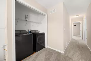 3705 Green Tree Ln, Dekalb, IL 60115 - Photo 15