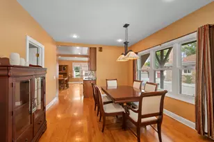 3858 W 99th St, Evergreen Park, IL 60805 - Photo 7