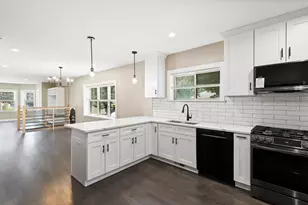 1648 Wisconsin Ave, Berwyn, IL 60402 - Photo 9