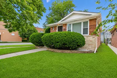 3225 N Narragansett Avenue, Chicago, IL 60634 - Photo 1