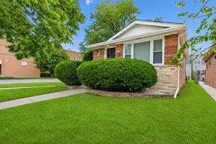 3225 N Narragansett Ave, Chicago, IL 60634 - Photo 1