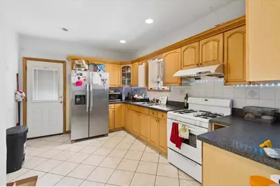 6630 N Maplewood Avenue, Chicago, IL 60645 - Photo 19