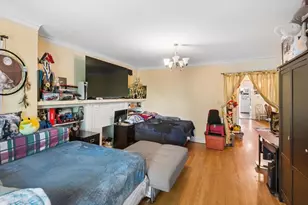 6630 N Maplewood Ave, Chicago, IL 60645 - Photo 3