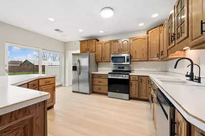 1430 N 30th Road, Ottawa, IL 61350 - Photo 9