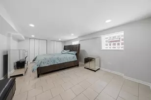 7247 S Luella Ave, Chicago, IL 60649 - Photo 31