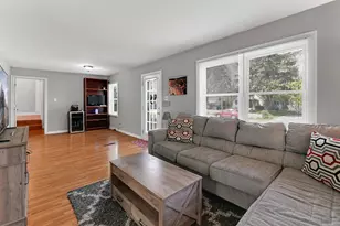 144 E 2nd Ave, New Lenox, IL 60451 - Photo 3