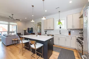 3049 N Clybourn Ave, Chicago, IL 60618 - Photo 3
