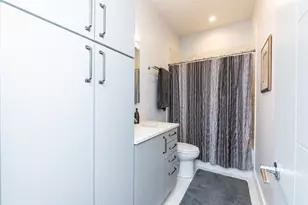 3049 N Clybourn Ave, Chicago, IL 60618 - Photo 17