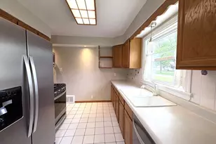 1234 Hickory Rd, Homewood, IL 60430 - Photo 5