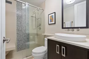 1410 N State St, Chicago, IL 60610 - Photo 19