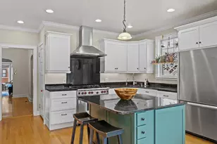 2124 W Eastwood Ave, Chicago, IL 60625 - Photo 11