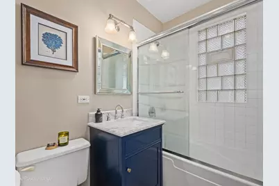 2124 W Eastwood Avenue, Chicago, IL 60625 - Photo 17