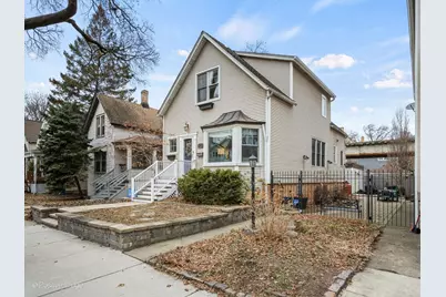 2124 W Eastwood Avenue, Chicago, IL 60625 - Photo 1