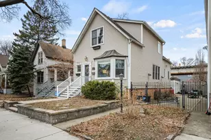 2124 W Eastwood Ave, Chicago, IL 60625 - Photo 1