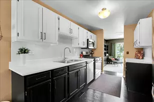 1916 Tamahawk Ln, Naperville, IL 60564 - Photo 13