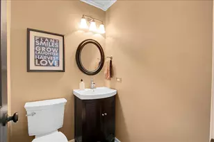 1916 Tamahawk Ln, Naperville, IL 60564 - Photo 17
