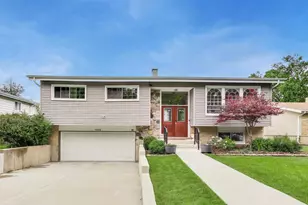 1503 N Park Dr, Mount Prospect, IL 60056 - Photo 1