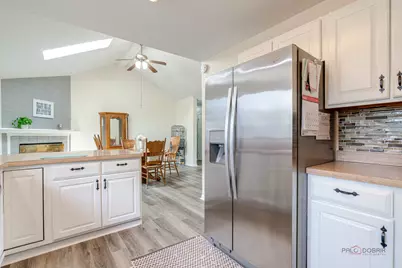809 Carol Avenue S, McHenry, IL 60050 - Photo 13