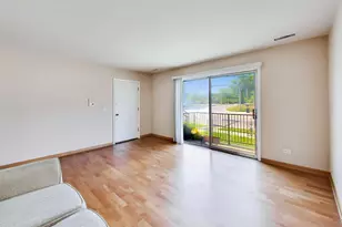 6534 W Montrose Ave, Harwood Heights, IL 60706 - Photo 5