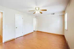 6534 W Montrose Ave, Harwood Heights, IL 60706 - Photo 13