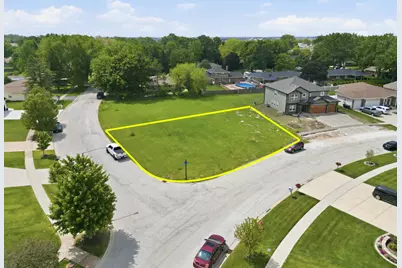 806 W Westgate Drive, Peotone, IL 60468 - Photo 1