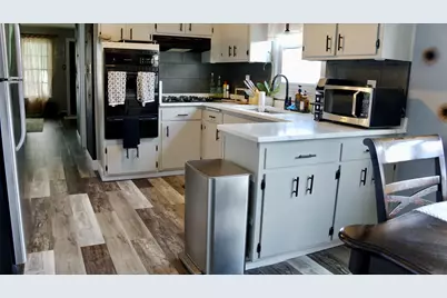 3401 W 62nd Place, Chicago, IL 60629 - Photo 9