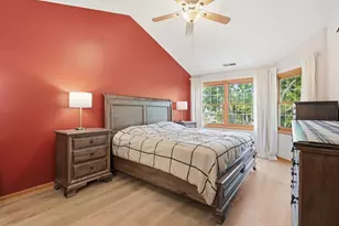 3255 N Daniels Ct, Arlington Heights, IL 60004 - Photo 13