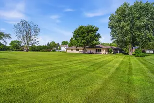 25730 N Eagle Dr, Mundelein, IL 60060 - Photo 39