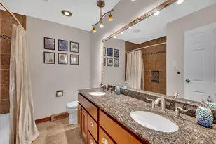 5 Assembly Ct, Bolingbrook, IL 60440 - Photo 13