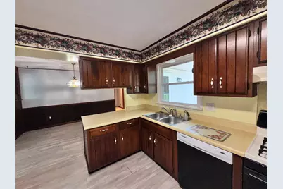 17 Crestwood, Centralia, IL 62801 - Photo 15