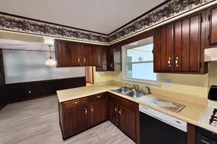 17 Crestwood, Centralia, IL 62801 - Photo 15